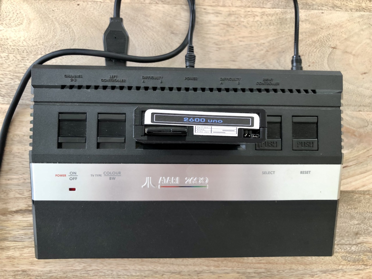 UNOCART im Atari 2600 Junior
